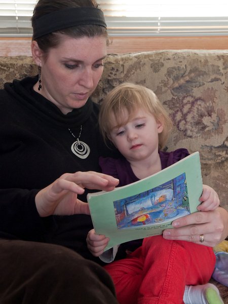 PB251953.jpg - She loves her books
