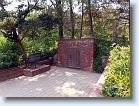 P7270535 * This is where George Washington was originally buried.  It is a family vault * 600 x 451 * (226KB)